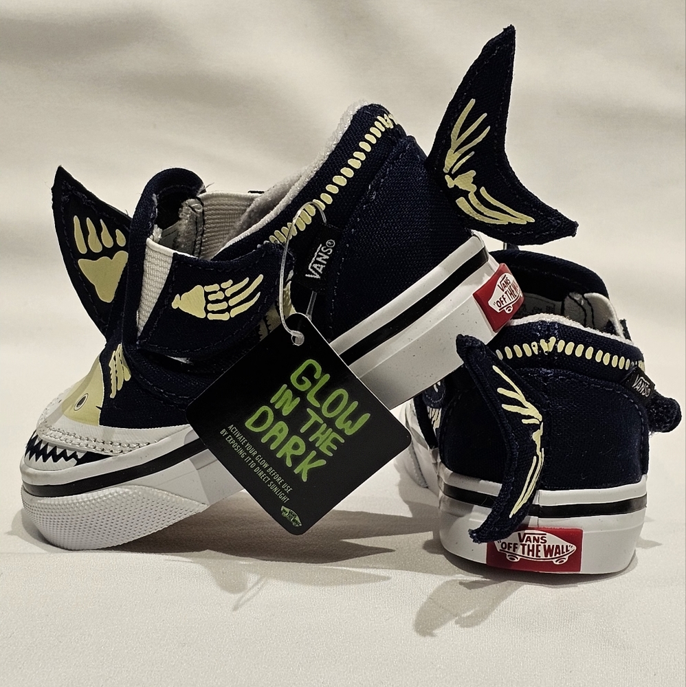 Toddler slip on shoes, Toddler US size 5